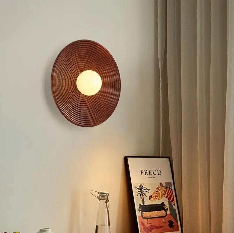 Round Wood Lamp